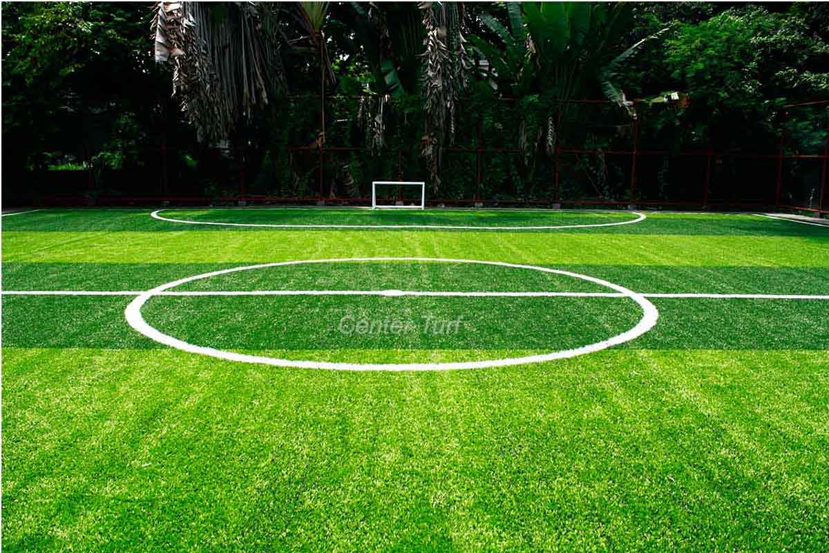 สนามฟุตบอลหญ้าเทียม คณะแพทย์ศาสตร์ มหาวิทยาลัยเชียงใหม่