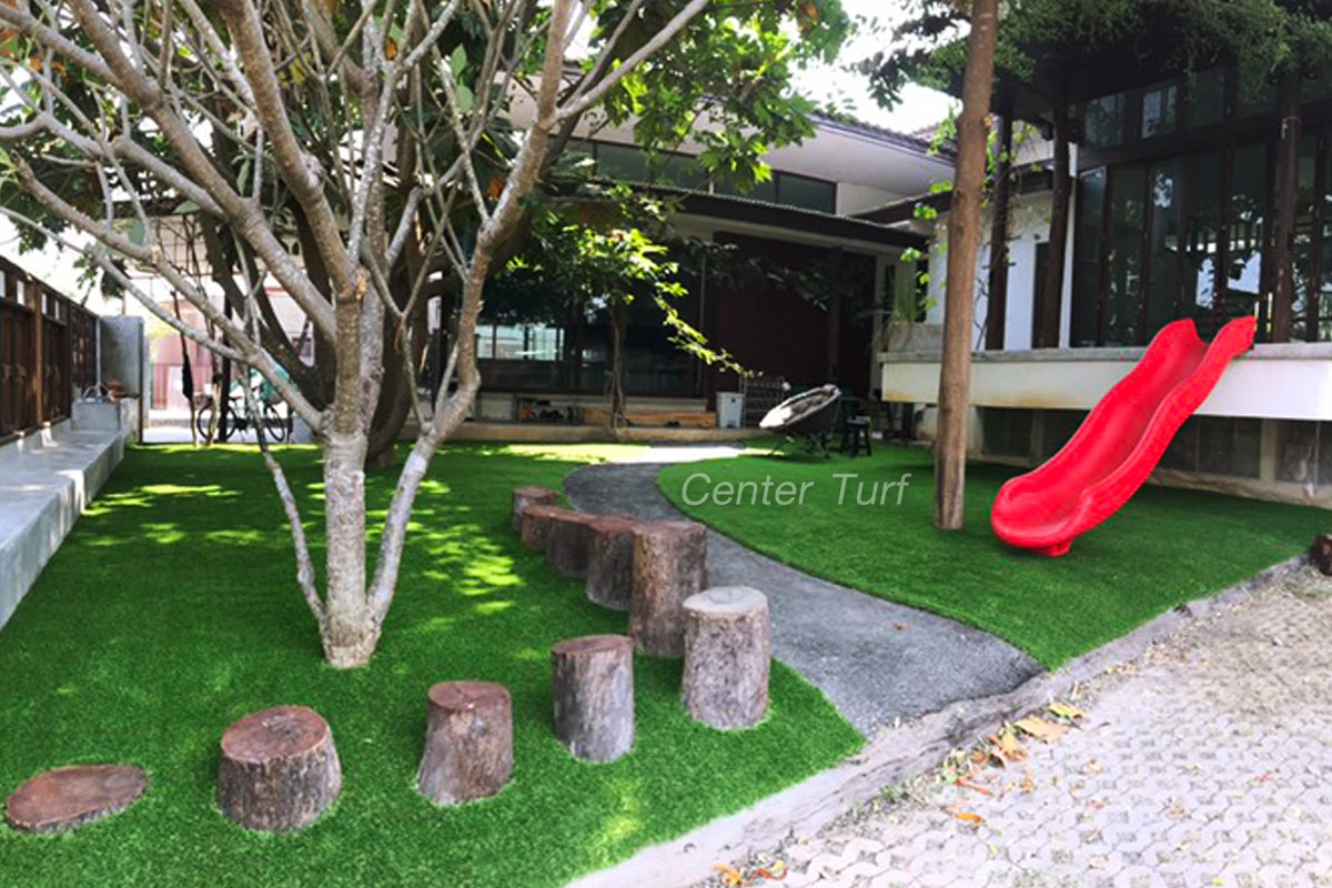 ติดตั้งหญ้าเทียมสนามเด็กเล่น สันทราย จ.เชียงใหม่