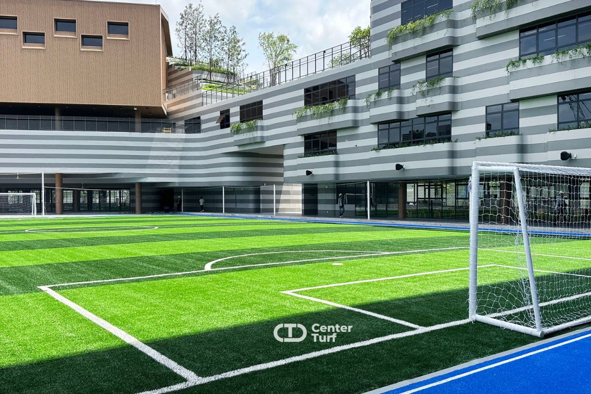 พร้อมลู่วิ่งสวยๆ เพื่อรองรับการบาดเจ็บด้วยระบบพื้นยางกันกระแทก (Shockpad)หนาพิเศษช่วยลดแรงกระแทกได้มากยิ่งขึ้น