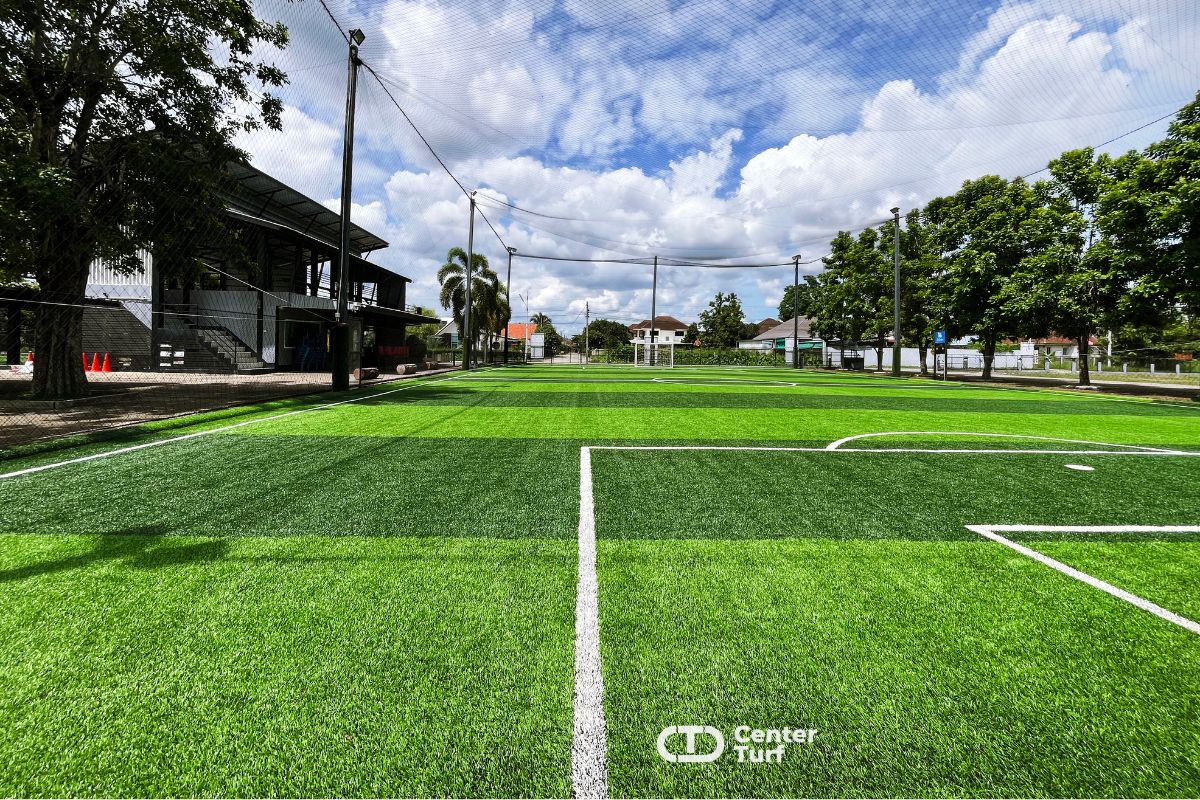 เลือกเปลี่ยนเพื่อสิ่งที่ดีกว่าให้กับธุรกิจคุณ ให้เป็นอีกหนึ่งทางเลือกที่ดีที่สุดกับลูกค้าที่มาใช้บริการบนสนามฟุตบอลหญ้าเทียมที่มีมาตรฐาน