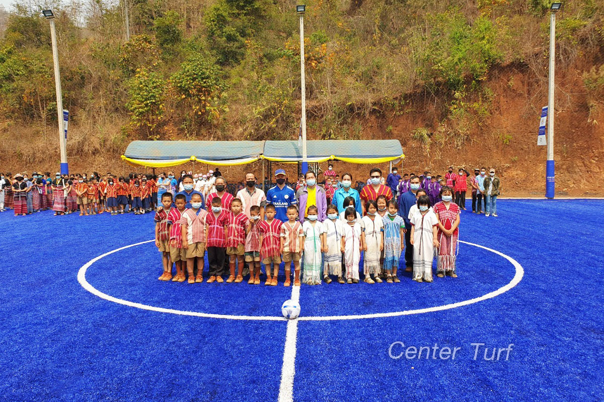 รับสร้างสนามฟุตบอลหญ้าเทียมทั่วประเทศ