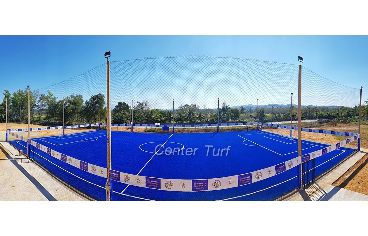 ส่งมอบงานเป็นสนามที่ 2 #สนามฟุตบอลหญ้าเทียมที่ได้มาตรฐาน ภายใต้ชื่อ “ โครงการ 100 สนามฟุตบอล สร้างพลังเยาวชนไทย ”  #KingpowerThaipower  ดำเนินการก่อสร้างโดยบริษัทเซ็นเตอร์เทิร์ฟ จำกัด  จากทั้งหมดกว่า 20 สนามทั่วประเทศไทย