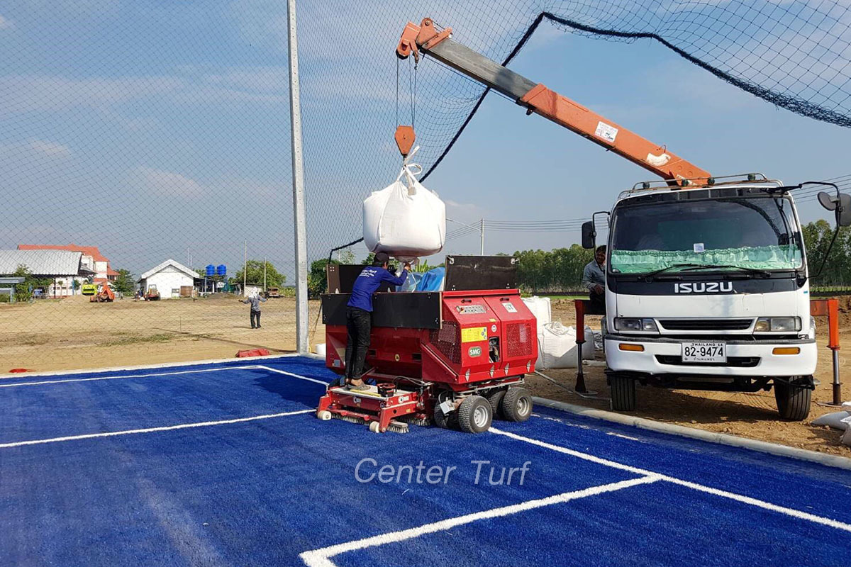 สนามฟุตบอลหญ้าเทียม ชุมชนเทศบาลตำบลปากดง จ.กำแพงเพชร