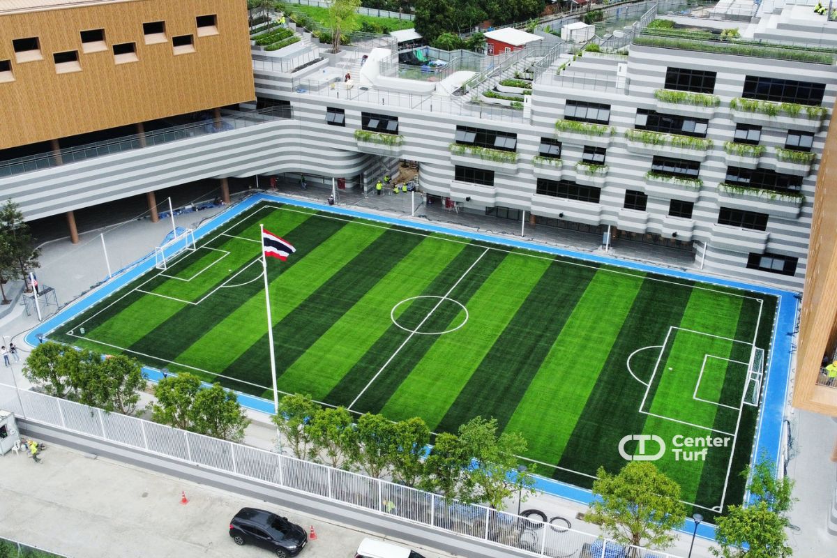 พร้อมลู่วิ่งสวยๆ เพื่อรองรับการบาดเจ็บด้วยระบบพื้นยางกันกระแทก (Shockpad)หนาพิเศษช่วยลดแรงกระแทกได้มากยิ่งขึ้น