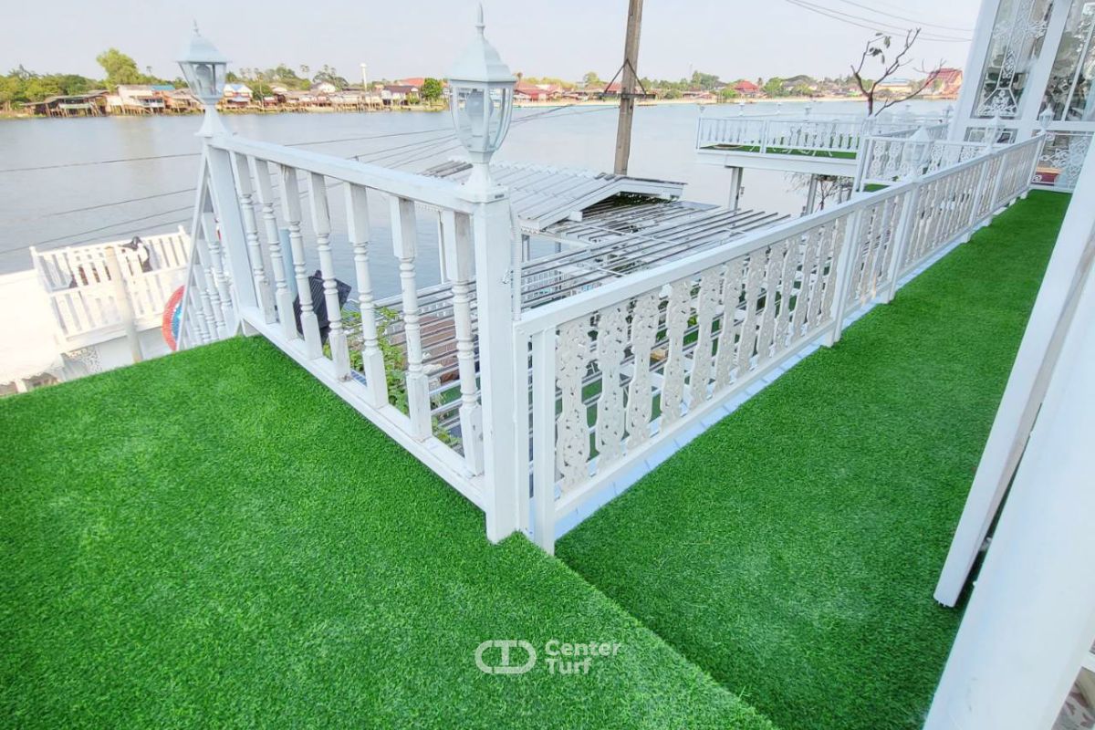 งานติดตั้งหญ้าเทียมริมแม่น้ำ วิวส่วนตัวที่สร้างขึ้นเองได้
