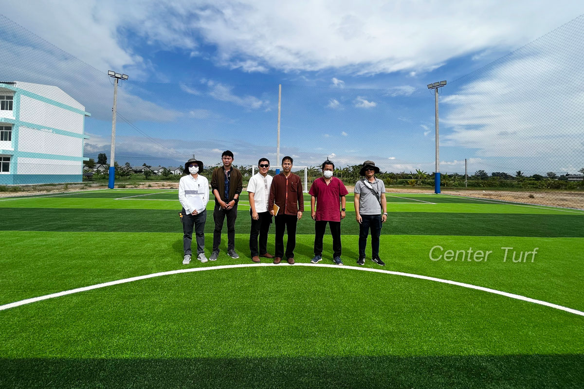 สนามฟุตบอลหญ้าเทียม โรงเรียนต้นแก้วผดุงพิทยาลัย จ.เชียงใหม่