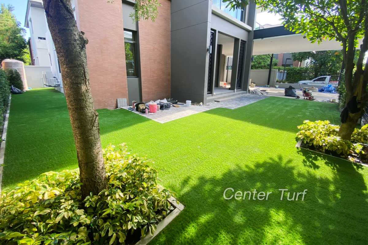 จัดสวนหญ้าเทียม @หมู่บ้าน แกรนด์บางกอก บูเลอวาดพระราม9