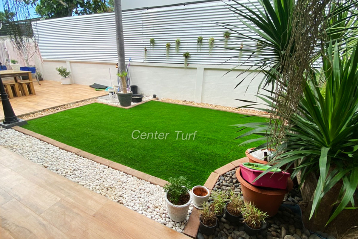 จัดสวนหญ้าเทียมภายในบ้าน