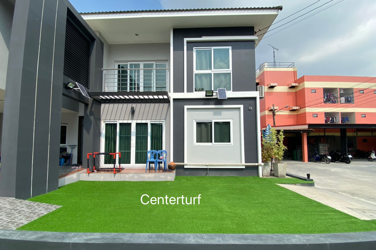 ติดตั้งสนามหญ้าเทียม บ้านลูกค้า ซอย โยธินพัฒนา