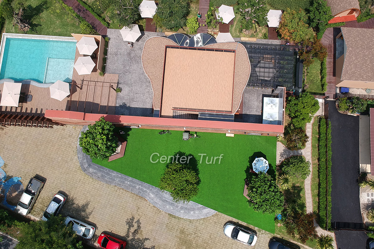 หญ้าเทียมตกแต่งรีสอร์ท