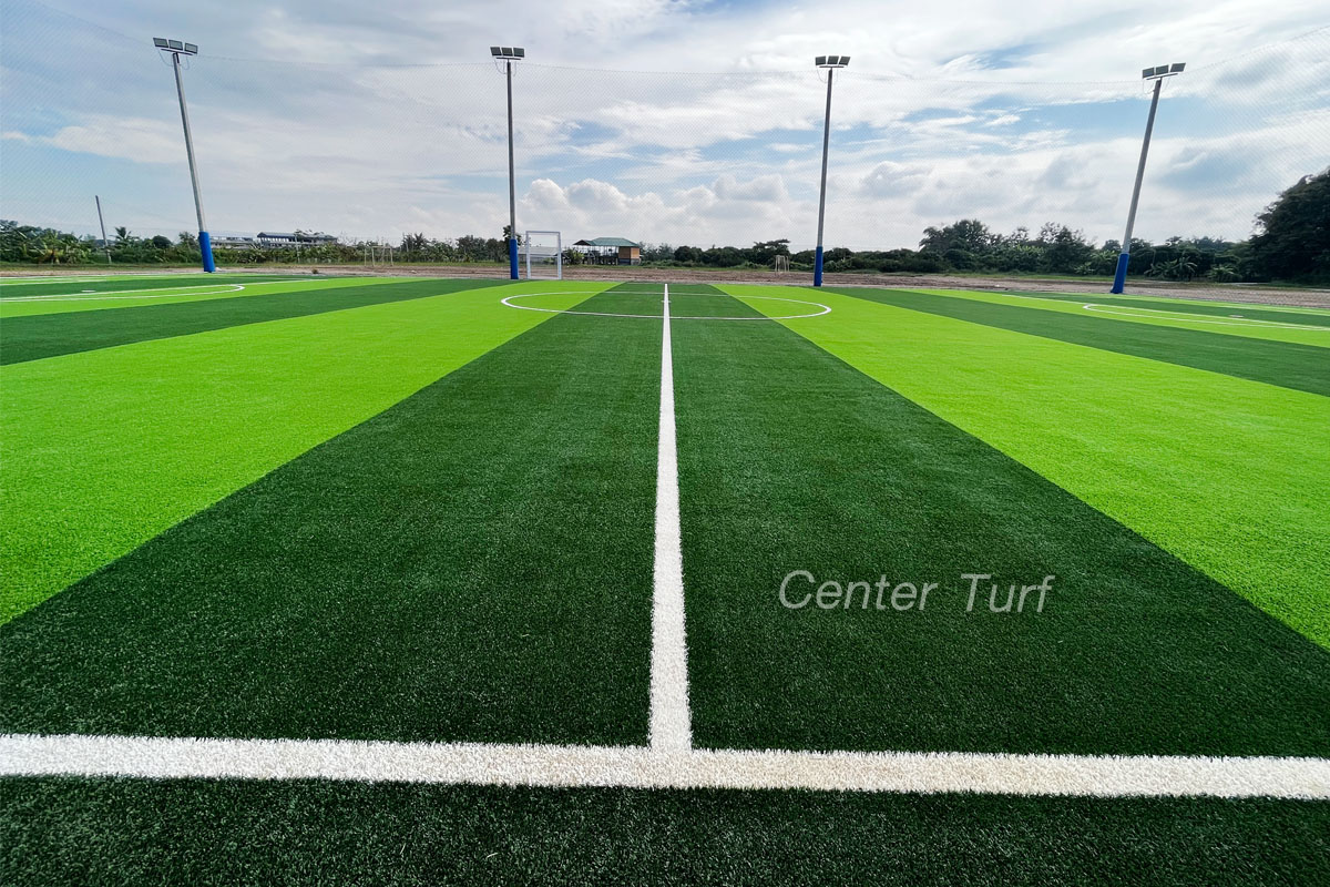 สนามฟุตบอลหญ้าเทียม โรงเรียนต้นแก้วผดุงพิทยาลัย จ.เชียงใหม่