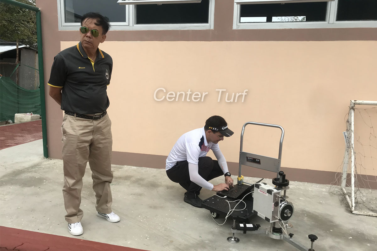 ผ่านการรับรองมาตรฐานสูงสุดจาก สหพันธ์ฟุตบอลนานาชาติ (FIFA)