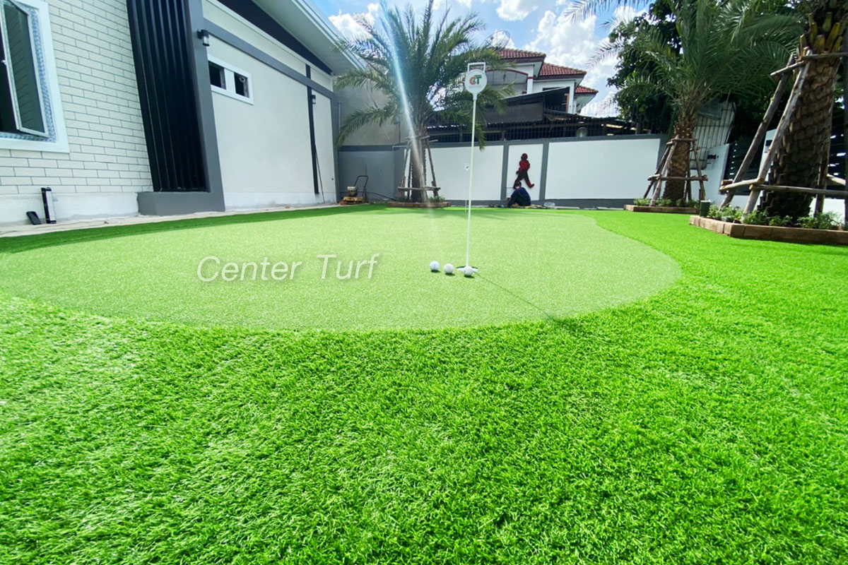 ติดตั้ง Putting Green หญ้าเทียม @บ้านพักส่วนตัวลูกค้า จ.นครปฐม