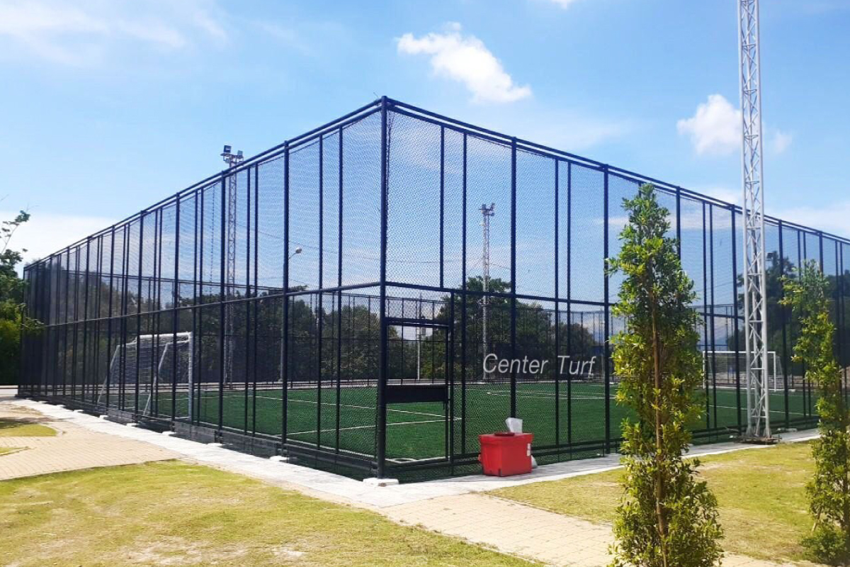 ปรับปรุงสนามฟุตบอลหญ้าเทียมยะลา