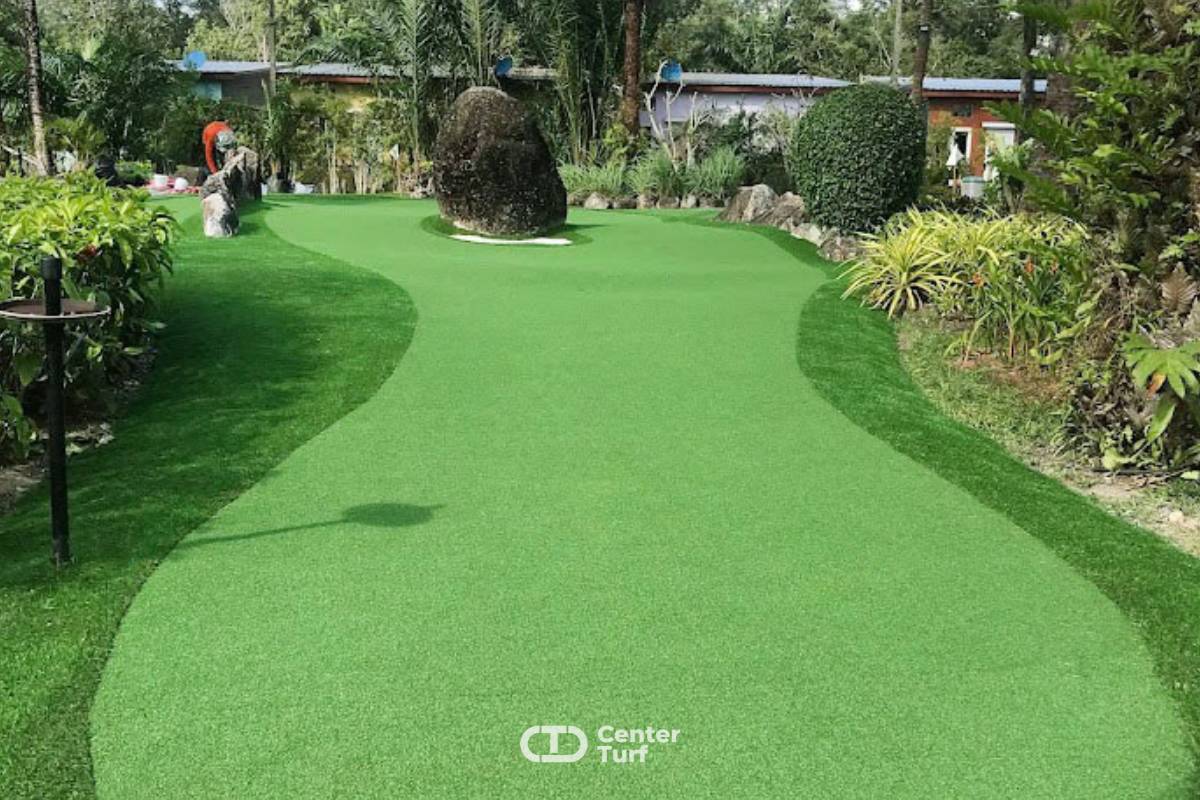 Putting Green ต้องมาพร้อมความละเอียดและความสวยงามเราจึงต้องใส่ใจในทุกๆตารางเมตร