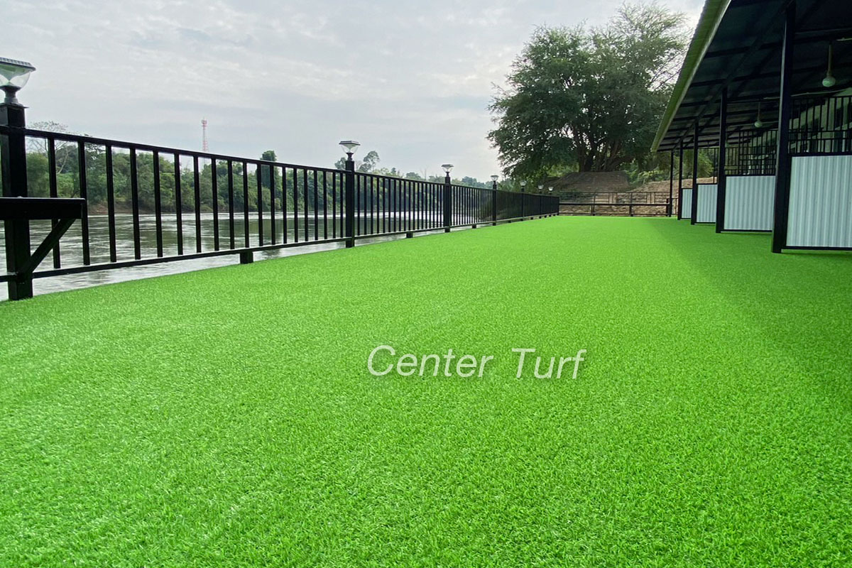 งานติดตั้งหญ้าเทียมตกแต่งสถานที่ @การันตีรีสอร์ต จ.กาญจนบุรี