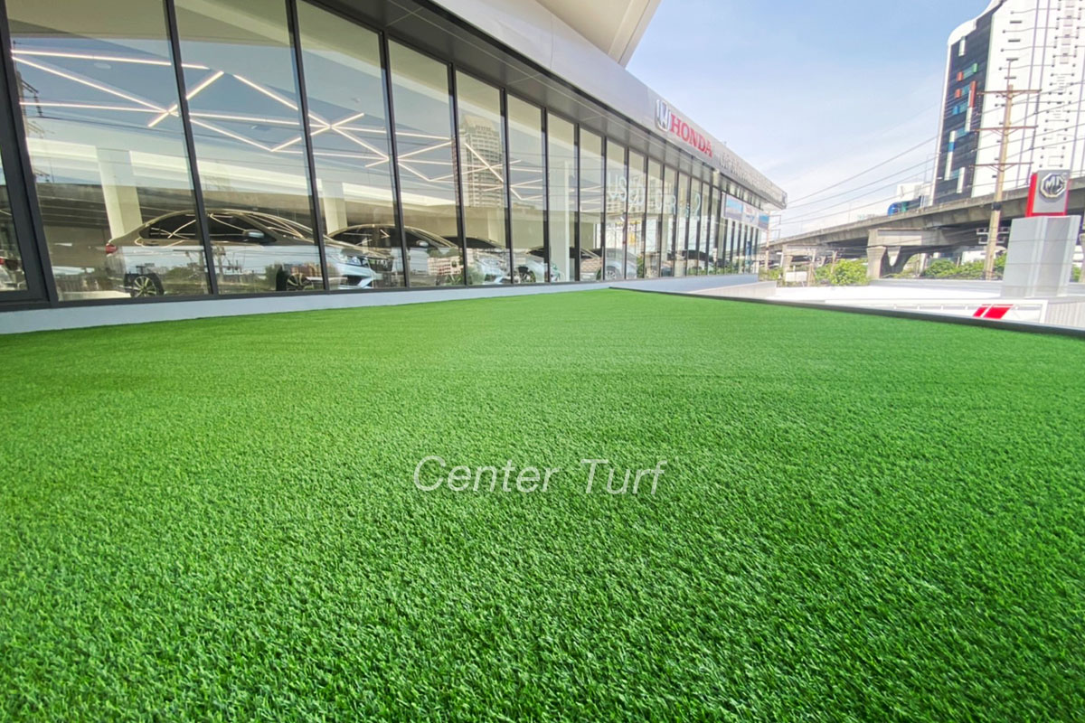 งานติดตั้งหญ้าเทียมโชว์รูม Honda @บางนาตราด