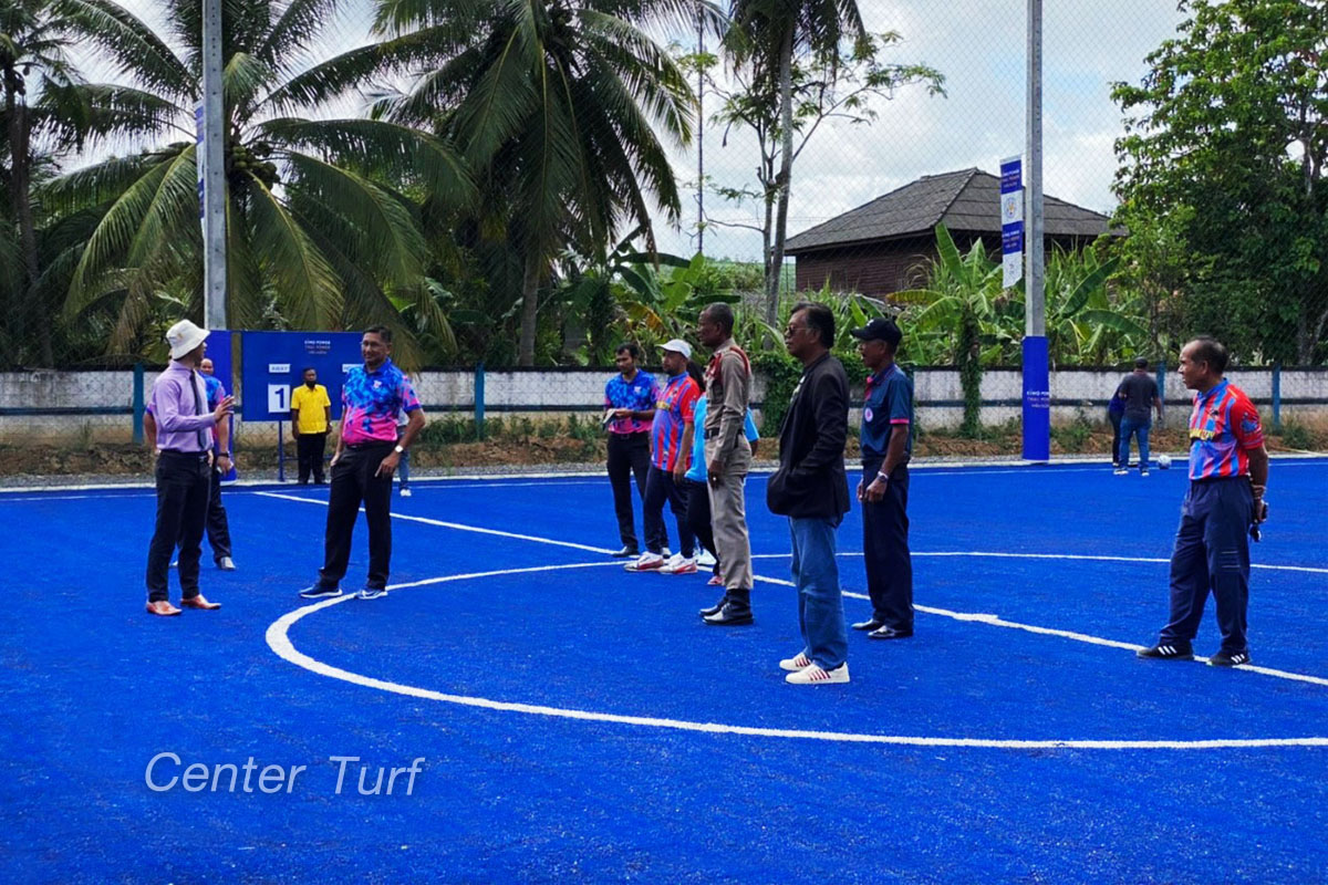 สนามฟุตบอลหญ้าเทียม King Power รร.อนุบาลป่าพะยอม จ.พัทลุง