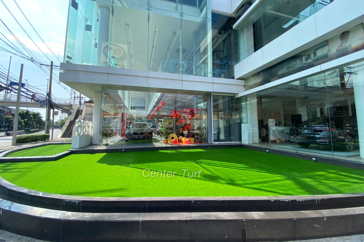 ติดตั้งหญ้าเทียมโชว์รูม @Millennium auto พระราม 4