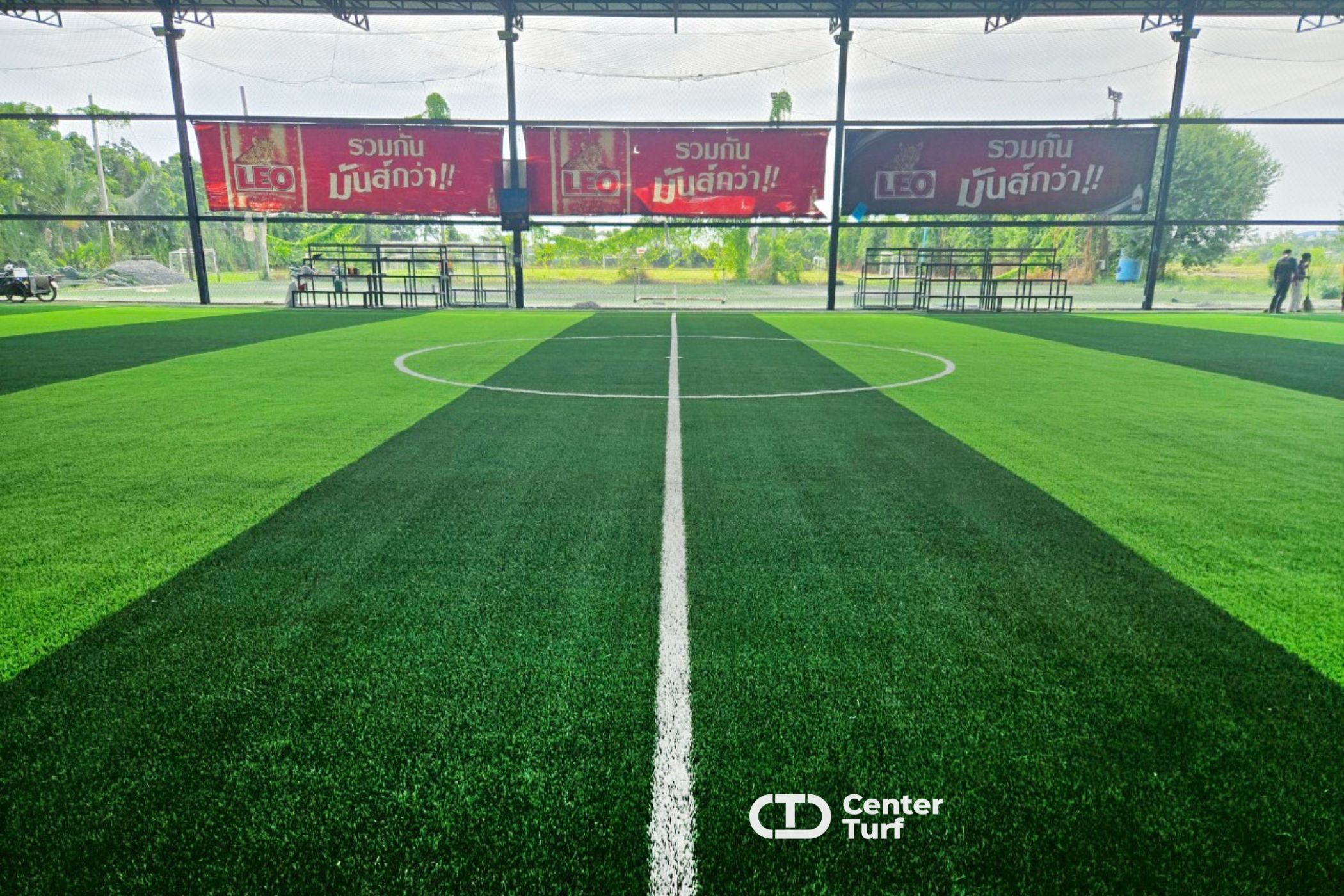 พร้อมให้บริการครบวงจร ตั้งแต่ให้คำปรึกษา ออกแบบ ไปจนถึงงานติดตั้ง  สนามใช้งานได้ทุกวัน รายได้ต่อเนื่องไม่มีสะดุด