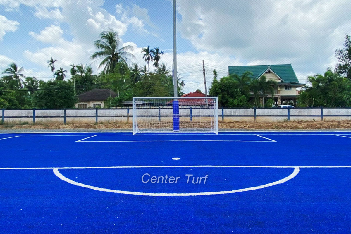 สนามฟุตบอลหญ้าเทียม King Power รร.อนุบาลป่าพะยอม จ.พัทลุง