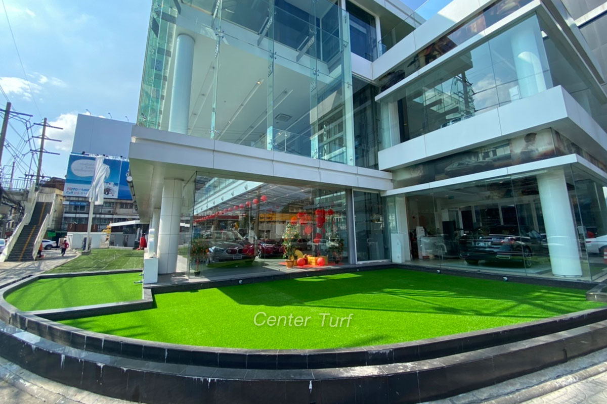 ติดตั้งหญ้าเทียมโชว์รูม @Millennium auto พระราม 4
