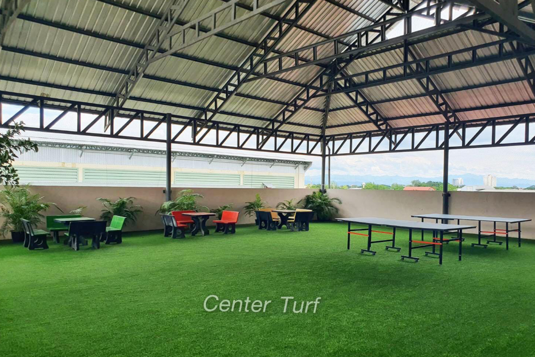 ติดตั้งหญ้าเทียมลานเอนกประสงค์