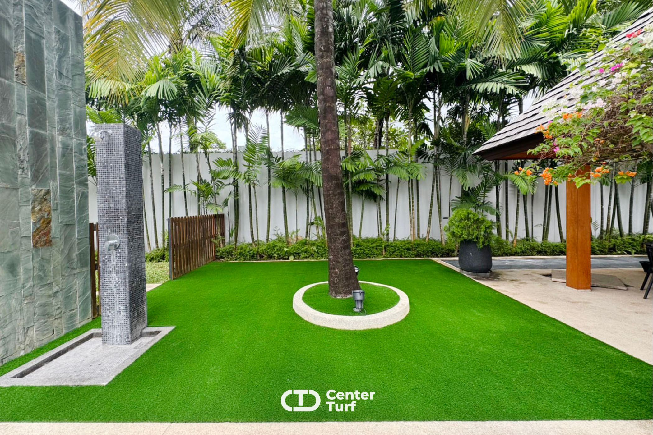 หญ้าเทียม”  ไม่ใช่แค่ของแต่งสวนแต่คือ สไตล์ ที่บ้านคุณต้องมี บ้านหรูดูดีขึ้นทันที แค่เปลี่ยนมุมธรรมดาให้เขียวพรีเมี่ยม