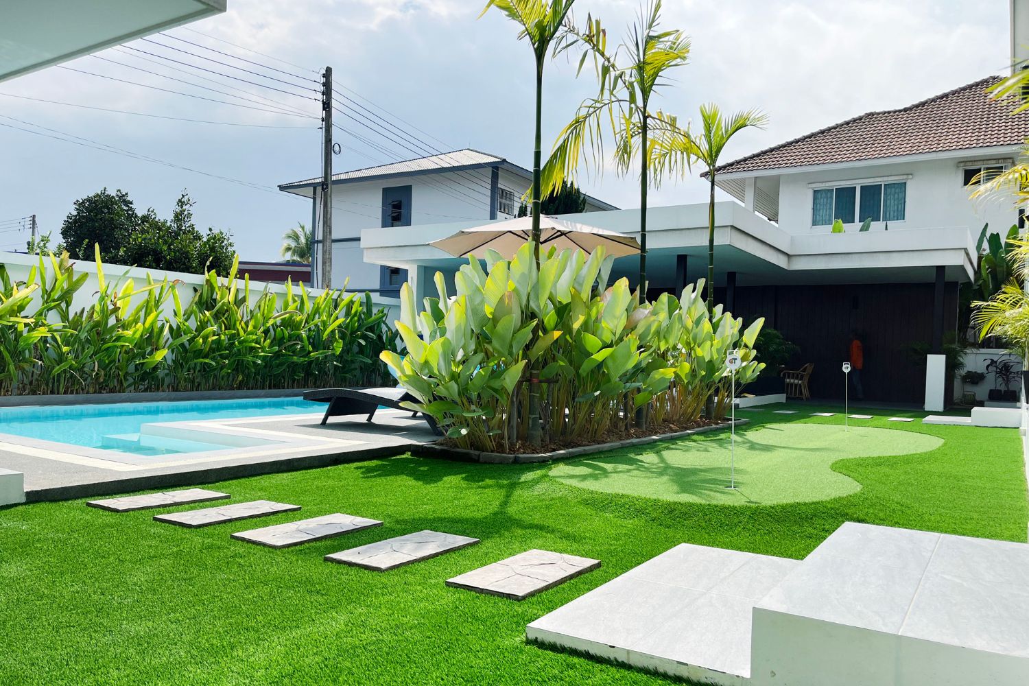 งานติดตั้ง Putting Green หญ้าเทียม @หมู่บ้านดลพร