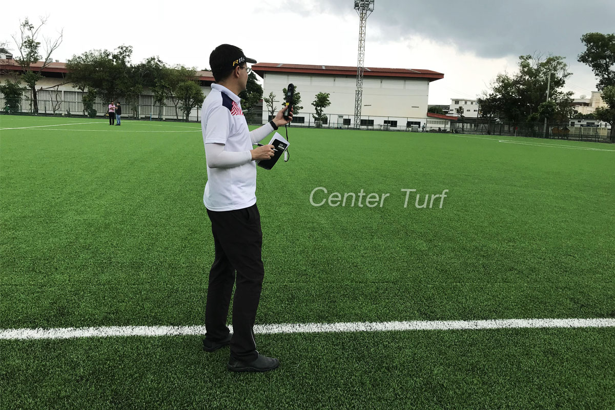 ผ่านการรับรองมาตรฐานสูงสุดจาก สหพันธ์ฟุตบอลนานาชาติ (FIFA)