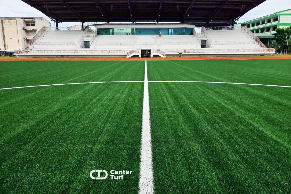 Center Turf เชี่ยวชาญด้านสนามฟุตบอลหญ้าเทียมมาตรฐาน พร้อมพื้นลู่วิ่งคุณภาพสูง   ดูแลตั้งแต่งานออกแบบ งานวางระบบ ควบคุมทุกขั้นตอนโดยทีมงานผู้เชี่ยวชาญ