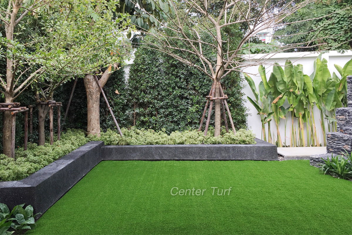 จัดสวนด้วยหญ้าเทียม @MALADA MAZ