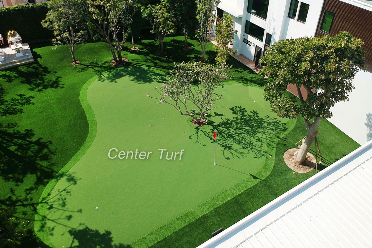 งานติดตั้ง Putting Green หญ้าเทียม