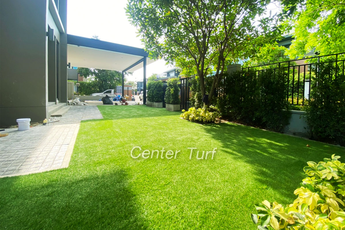 จัดสวนหญ้าเทียม @หมู่บ้าน แกรนด์บางกอก บูเลอวาดพระราม9