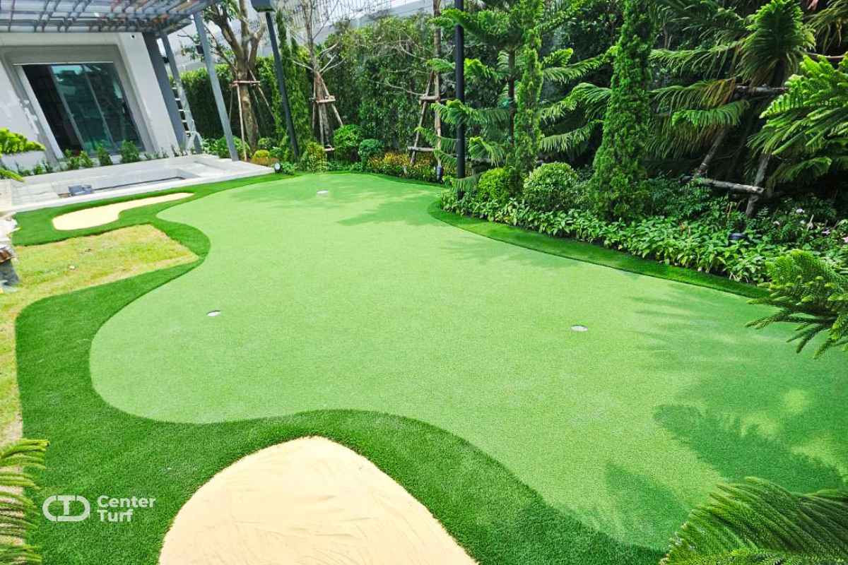 งานติดตั้งพัตติ้งกรีนหญ้าเทียมพร้อมหลุมระเบิดทราย