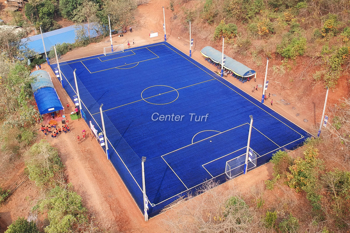 สนามฟุตบอลหญ้าเทียม