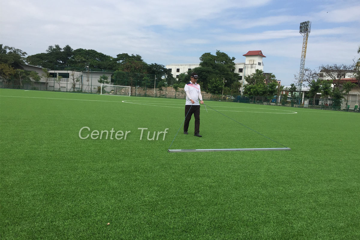 ผ่านการรับรองมาตรฐานสูงสุดจาก สหพันธ์ฟุตบอลนานาชาติ (FIFA)