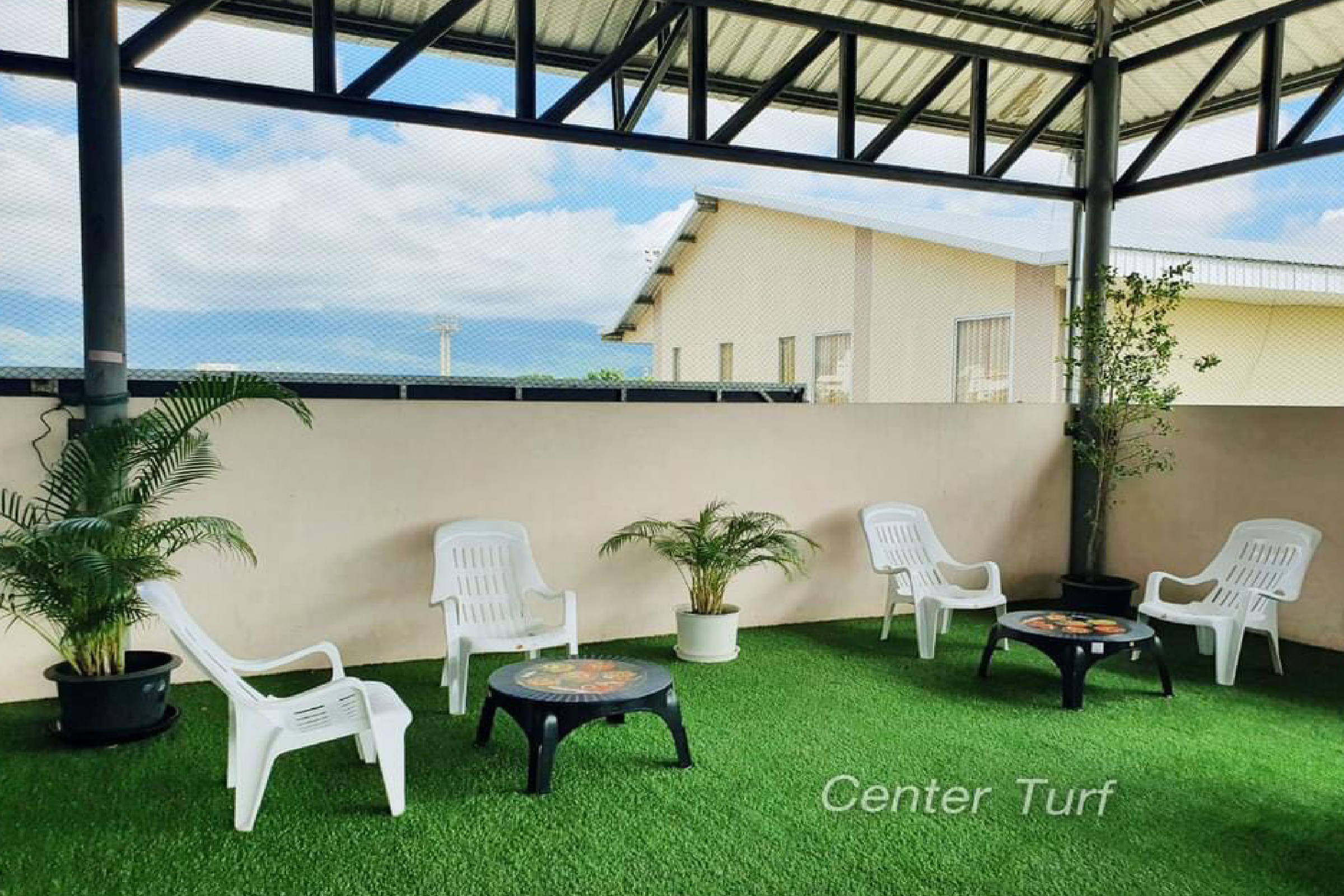 ติดตั้งหญ้าเทียมลานเอนกประสงค์