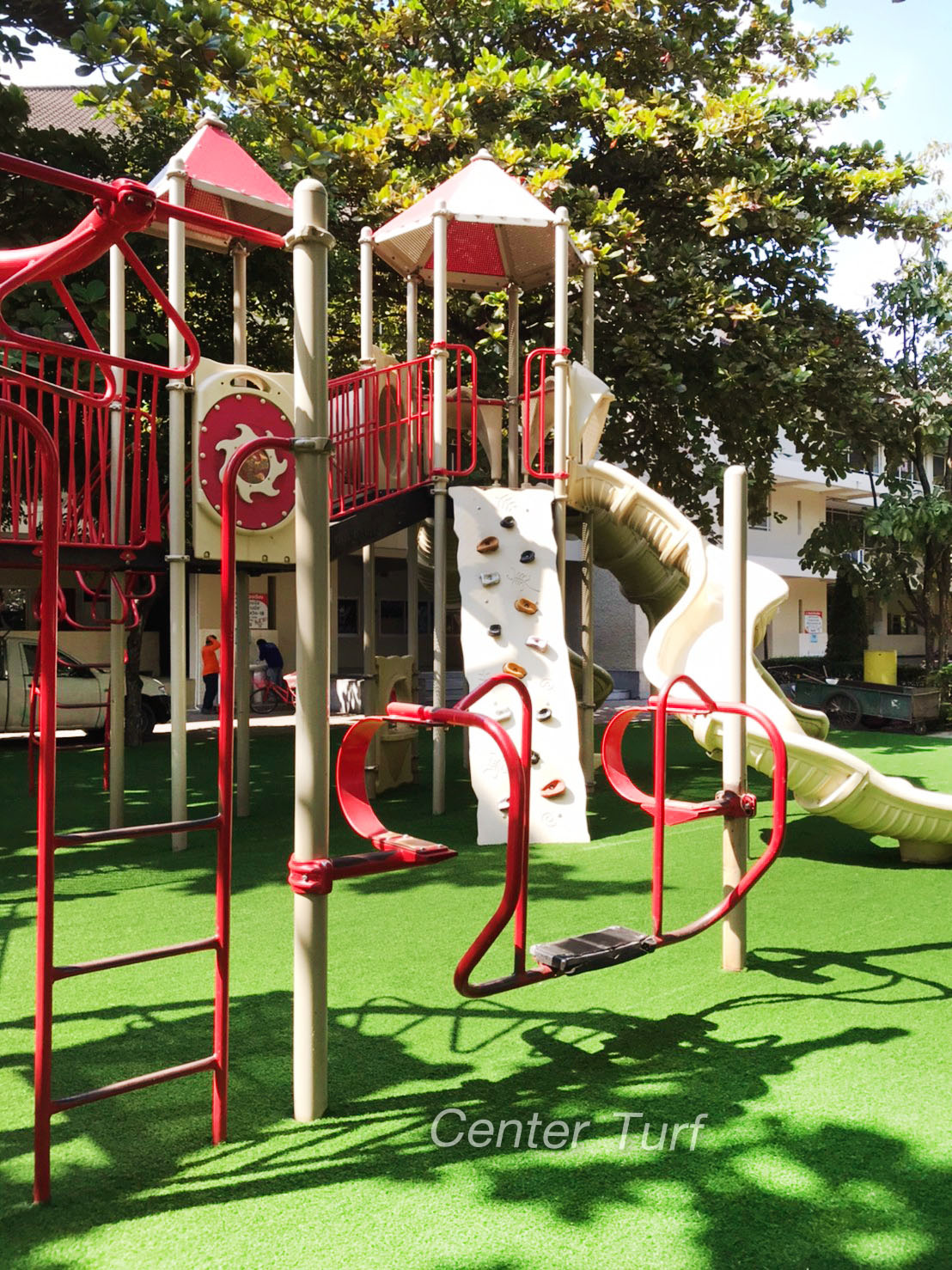 หญ้าเทียมสนามเด็กเล่น โรงเรียนดาราวิทยาลัย