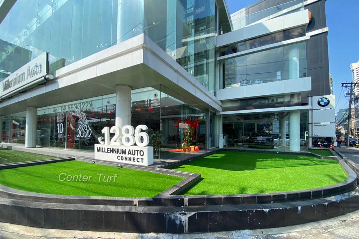 ติดตั้งหญ้าเทียมโชว์รูม @Millennium auto พระราม 4