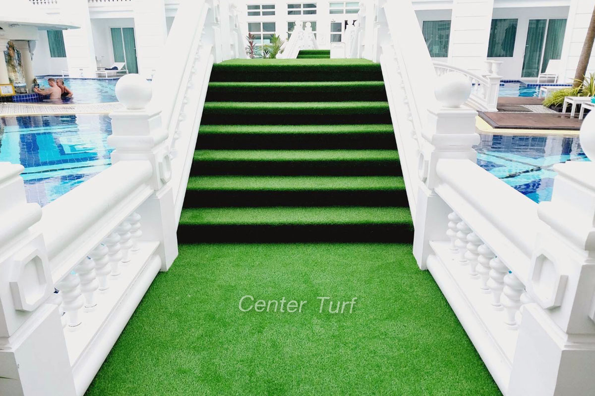 หญ้าเทียมปรับภูมิทัศน์ @Movenpick Myth Hotel Patong Phuket