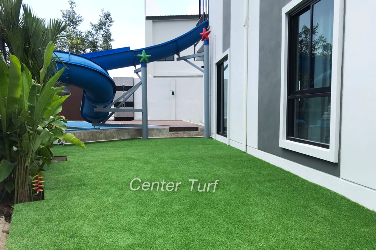 ติดตั้งหญ้าเทียมบ้านลูกค้า โครงการ Ornsirin Ville Donchan