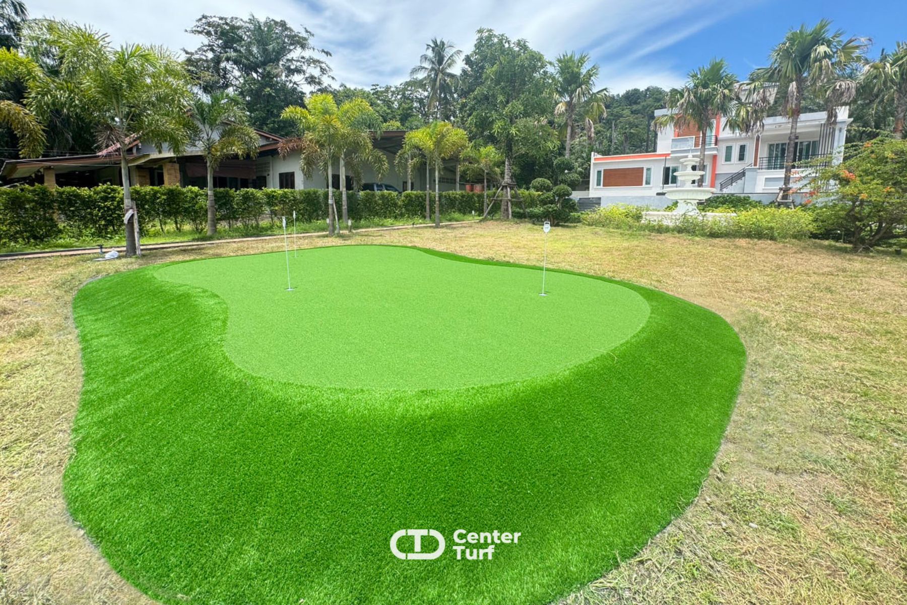 แต่ยังช่วยให้คุณพัฒนาทักษะการพัตต์ในบรรยากาศที่เป็นส่วนตัวมากขึ้น