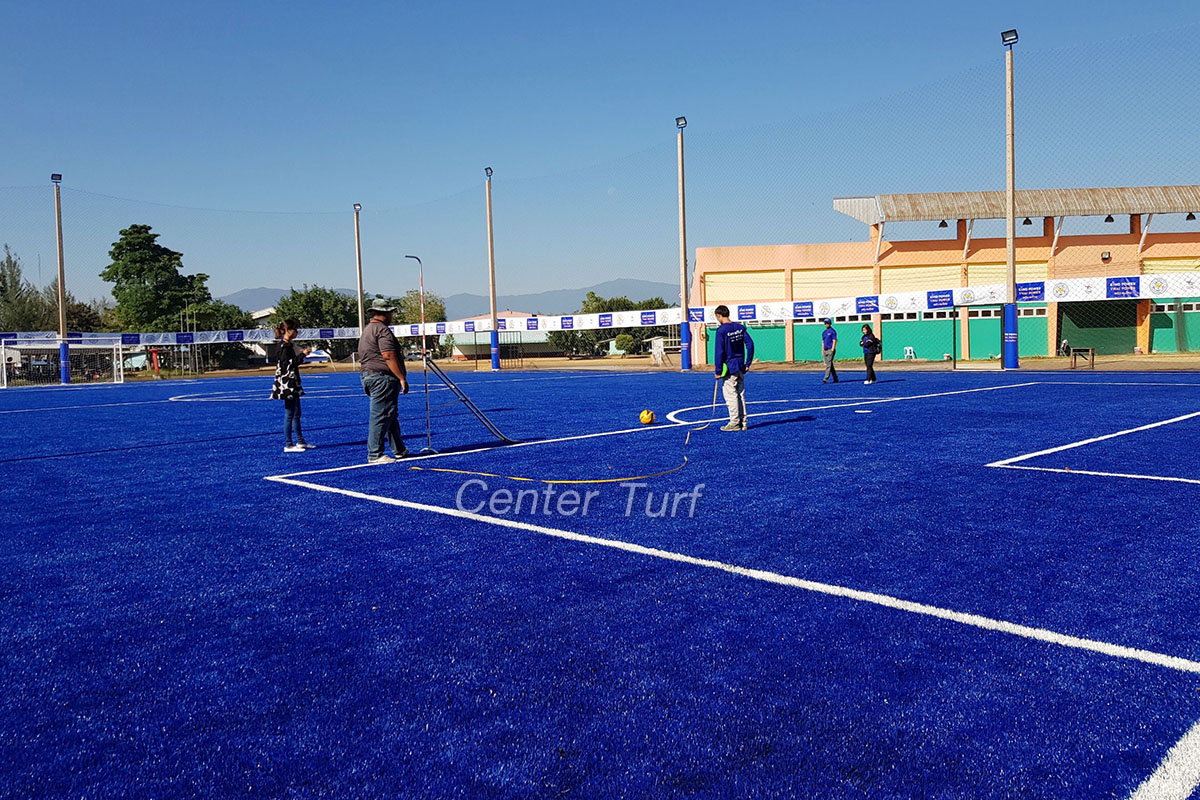 ส่งมอบงานเป็นสนามที่ 2 #สนามฟุตบอลหญ้าเทียมที่ได้มาตรฐาน ภายใต้ชื่อ “ โครงการ 100 สนามฟุตบอล สร้างพลังเยาวชนไทย ”  #KingpowerThaipower  ดำเนินการก่อสร้างโดยบริษัทเซ็นเตอร์เทิร์ฟ จำกัด  จากทั้งหมดกว่า 20 สนามทั่วประเทศไทย