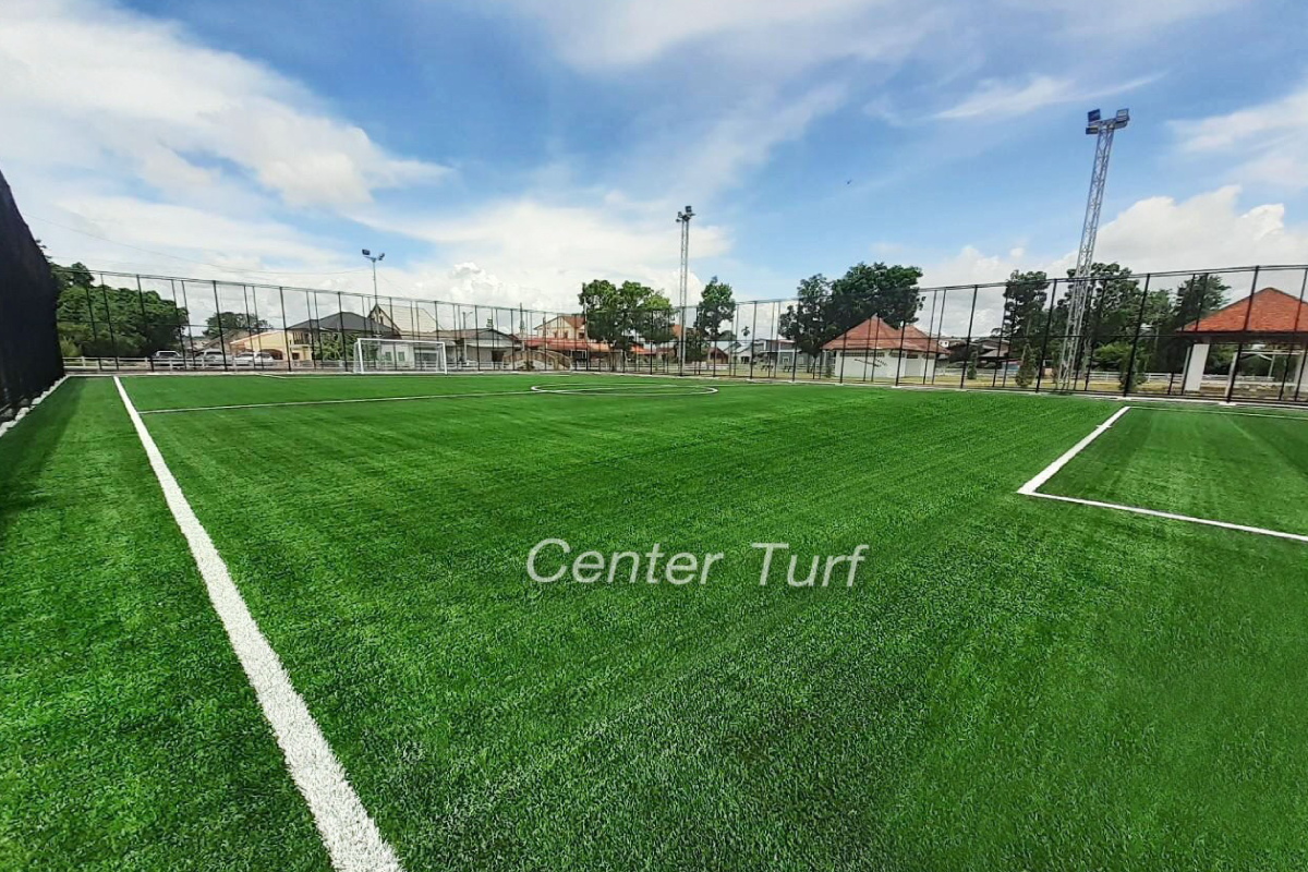 ปรับปรุงสนามฟุตบอลหญ้าเทียมยะลา