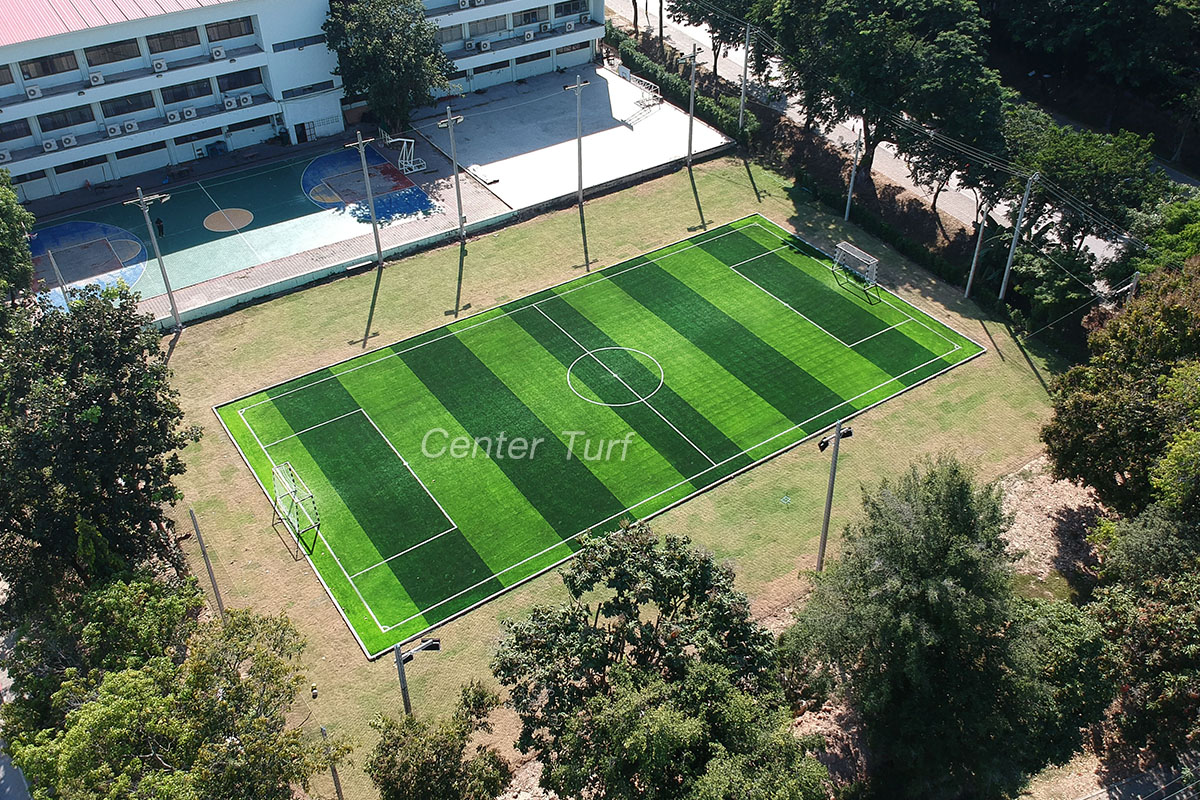 สนามฟุตบอลหญ้าเทียม