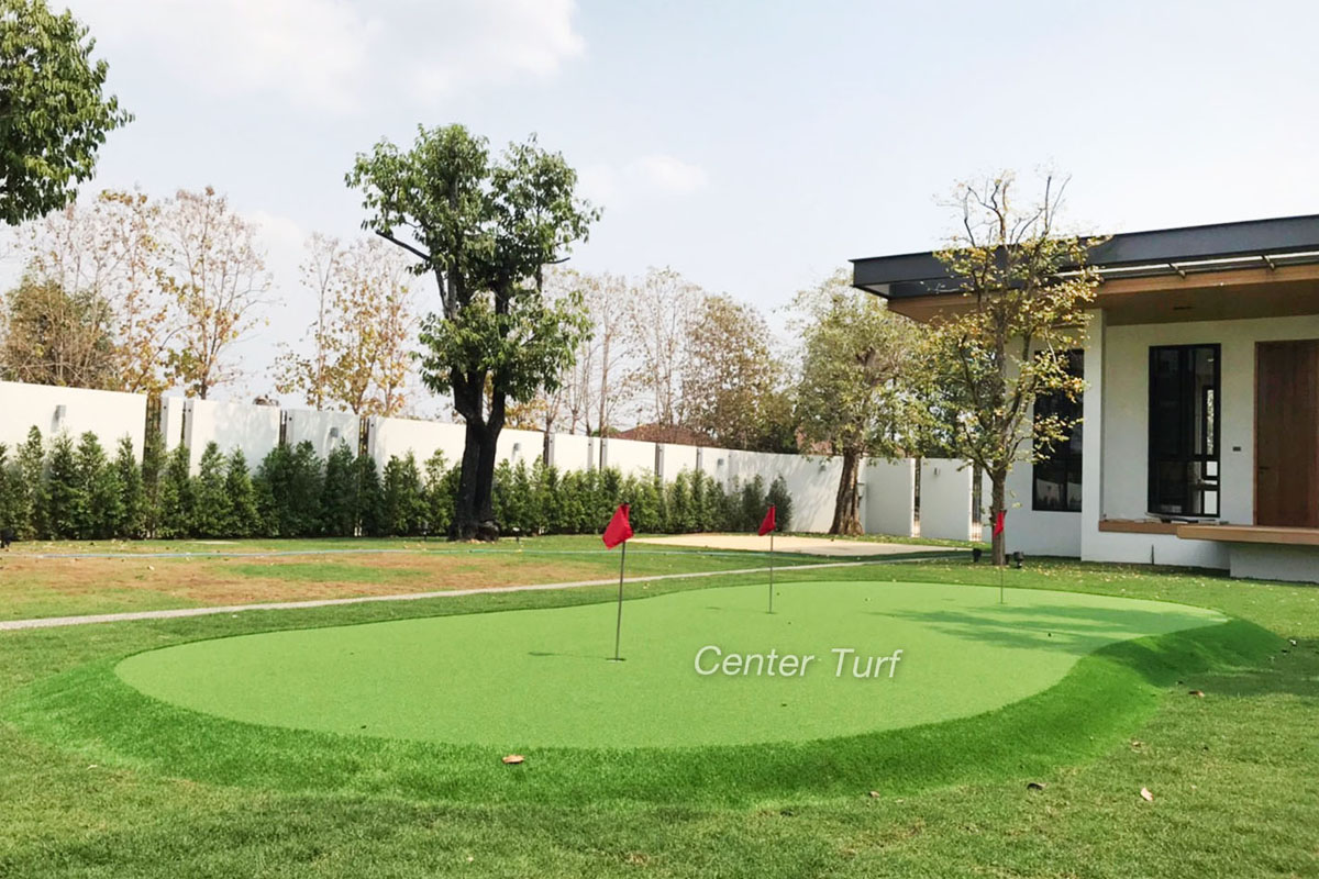สนาม Putting Green หญ้าเทียม ลูกค้าจ.ลำปาง