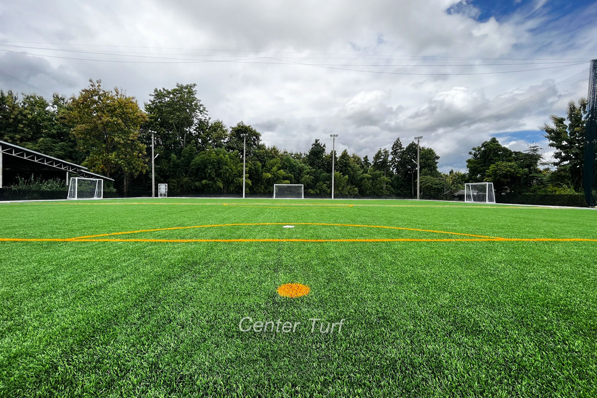 สนามฟุตบอลหญ้าเทียมเทศบาลตำบลแม่วาง จ.เชียงใหม่