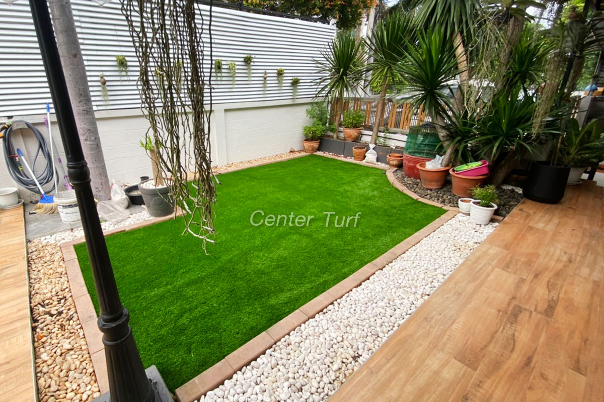 จัดสวนหญ้าเทียมภายในบ้าน