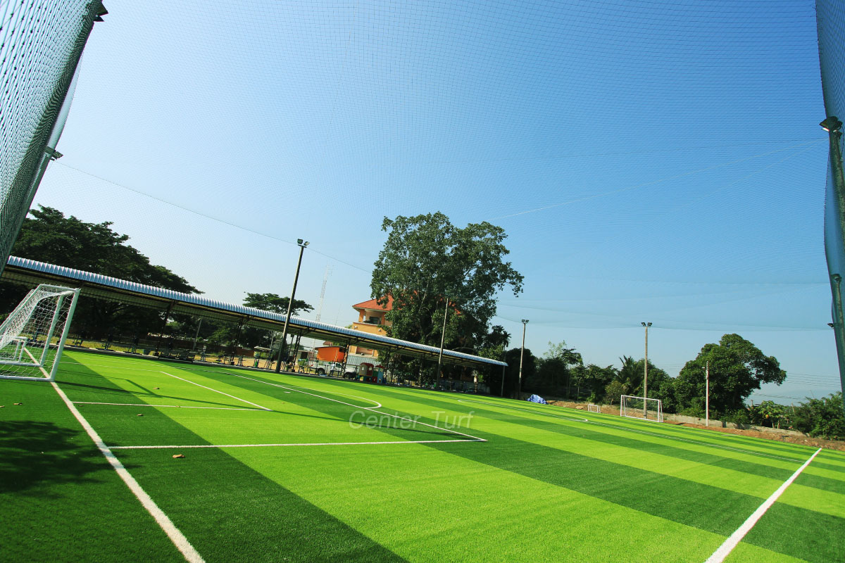 สนามฟุตบอลหญ้าเทียมเทศบาลสันกลาง